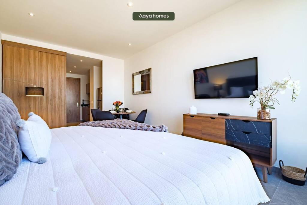 Luxurious Near Reforma - Pool - Gym - Sauna Apartment